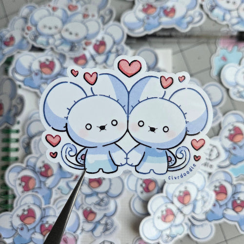 Maus Couple - Hearts Sticker