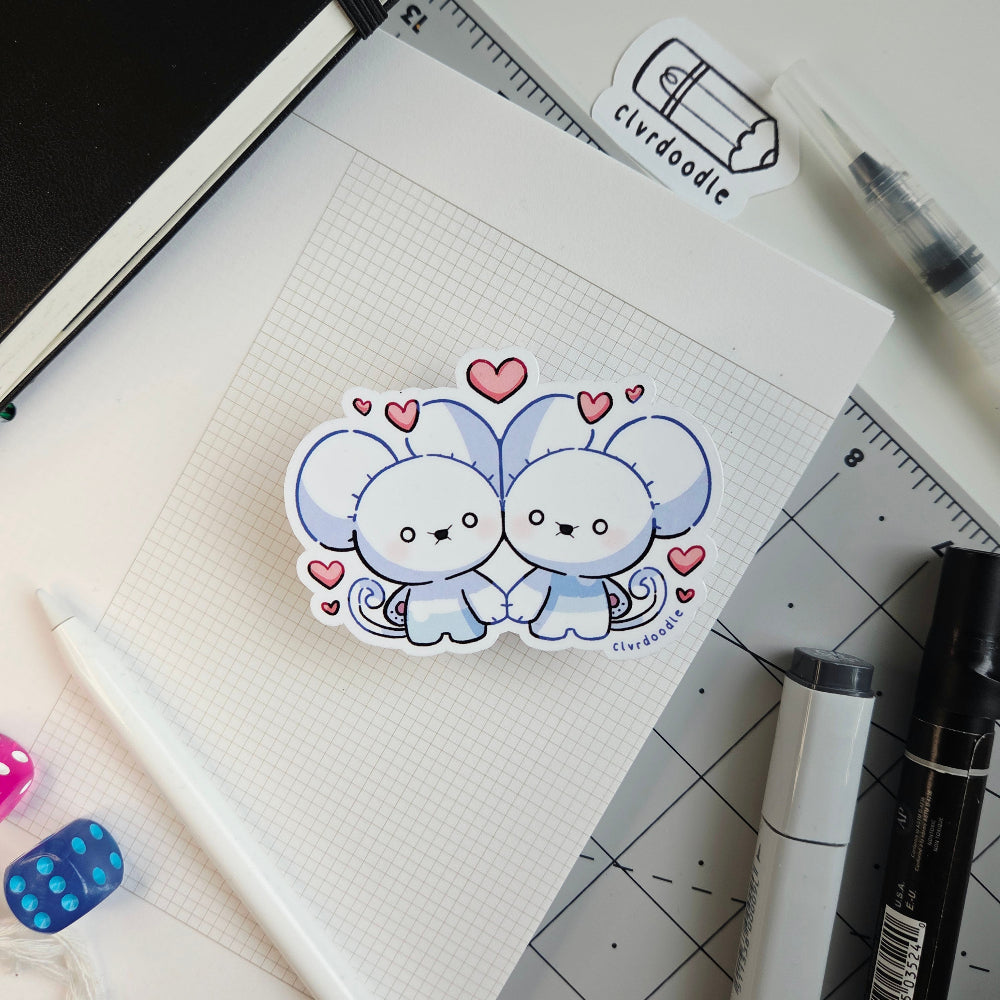 Maus Couple - Hearts Sticker